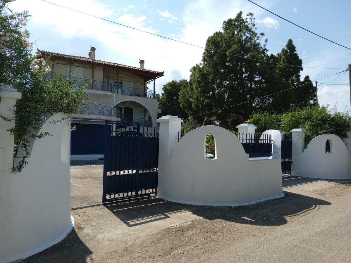 Apollon And Artemis Bed & Breakfast Paralia Avlidhos Eksteriør bilde